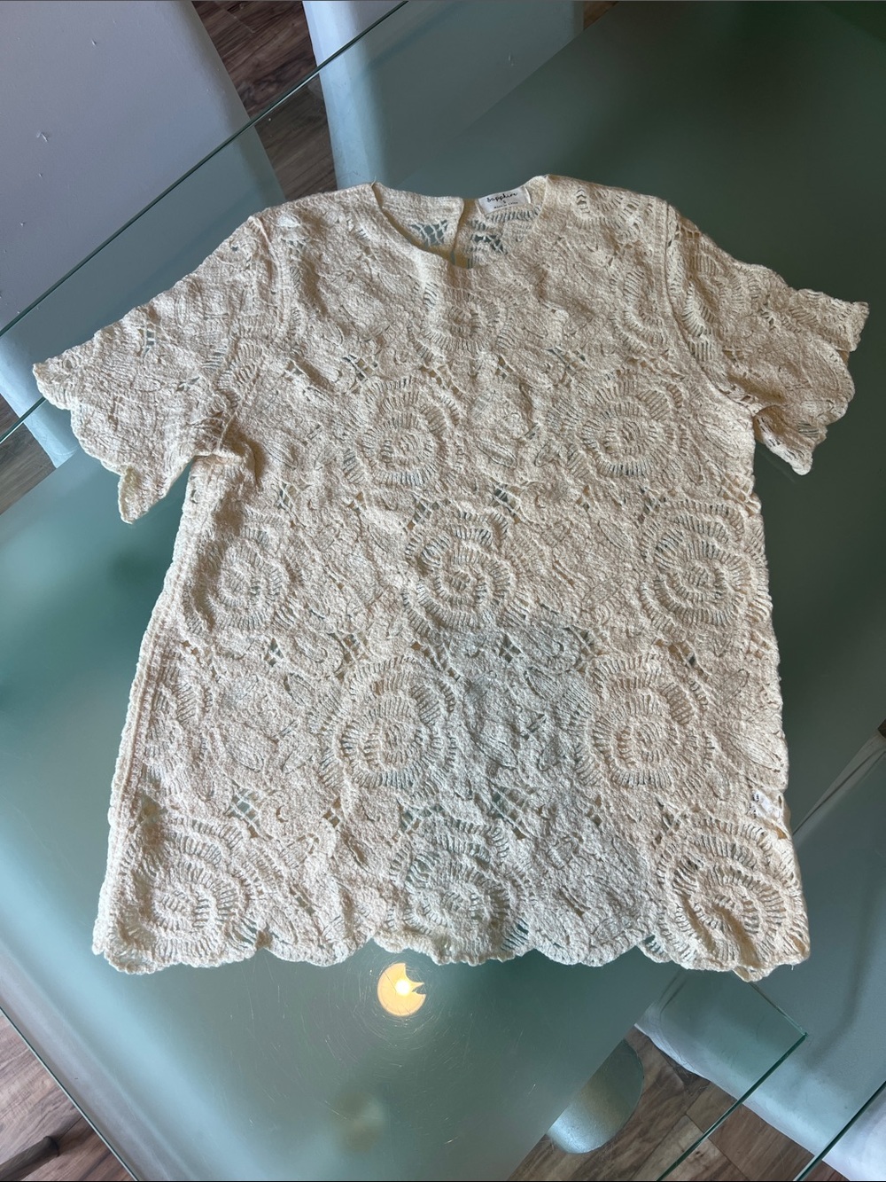 Crochet Lace Short Sleeve Top in Cream